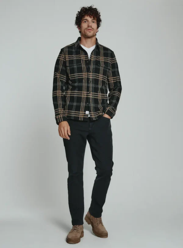 7Diamonds Generation Onyx Plaid Flannel in Clothing Stores